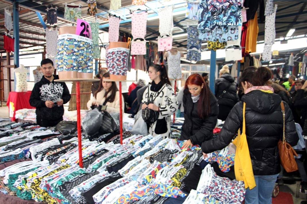 Edirne esnafı Bulgar müşterilerinde memnun: Gördükleri her şeyi satın alıyorlar 8